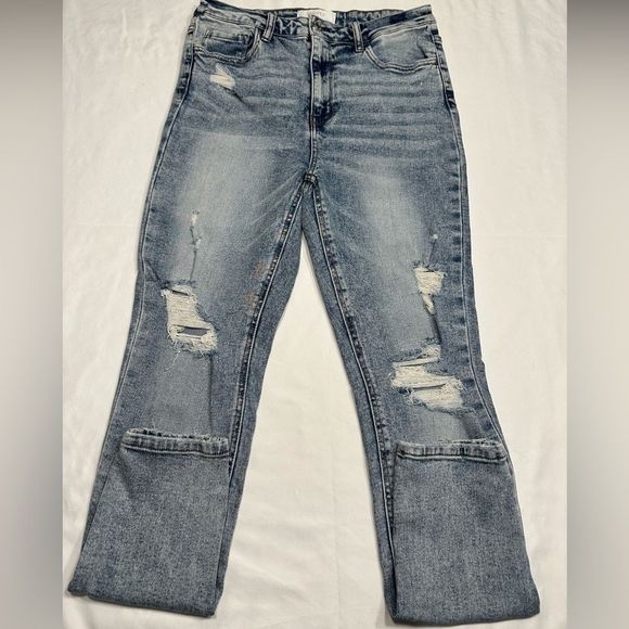 VERVET Distressed Skinny Jeans - Picture 2 of 9